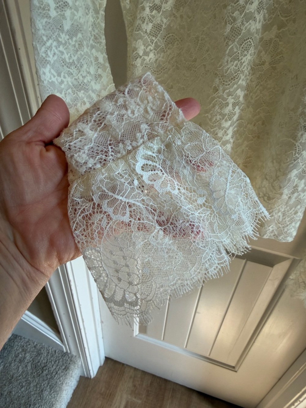 RICHRADIQS Rich Radi Q’s French lace pullover top - Picture 3 of 7